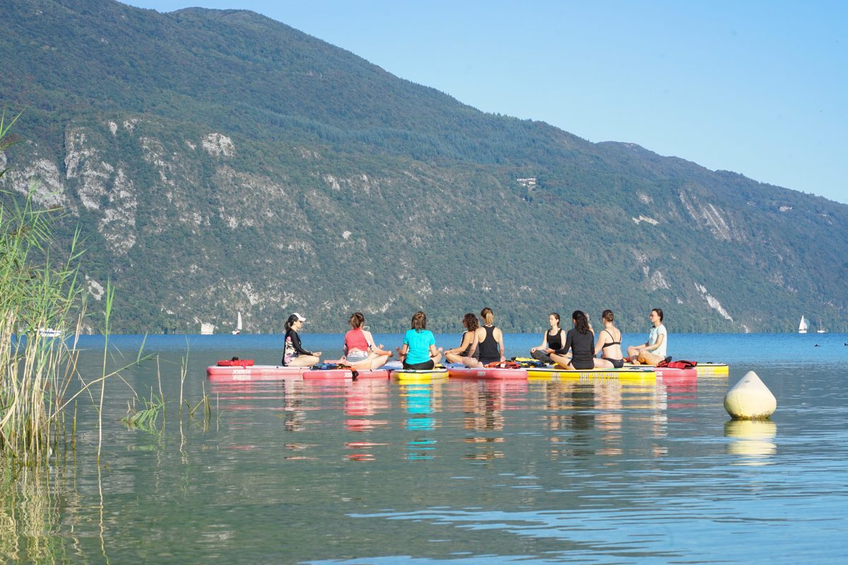 Be-Fit aix Paddle atelier yoga paddle - le lac du Bourget