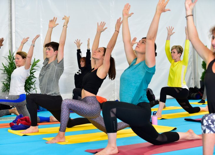 Be Fit Yoga position intermédiaire