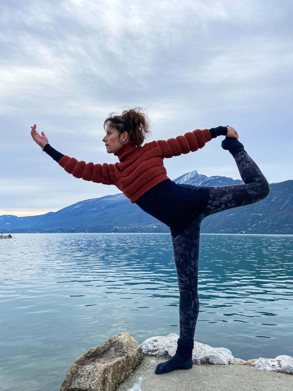 Découvrez le Yoga Danse : une fusion harmonieuse de postures yogiques et de mouvements dansés