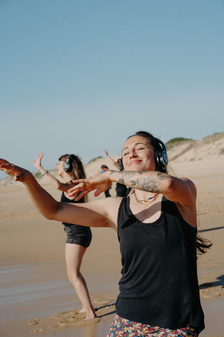 Danse intuitive en pleine nature avec casques